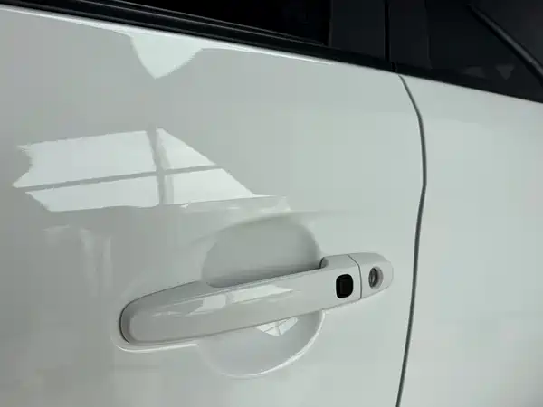 Toyota Yaris L 2022