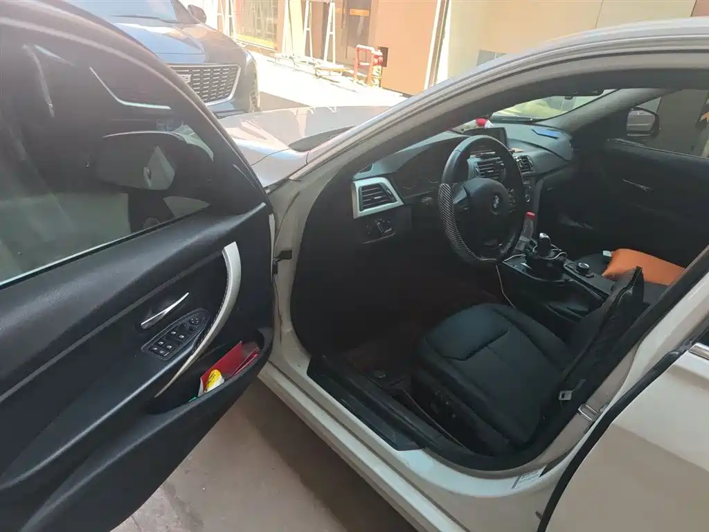 BMW 3 Series 2015 — фото 14