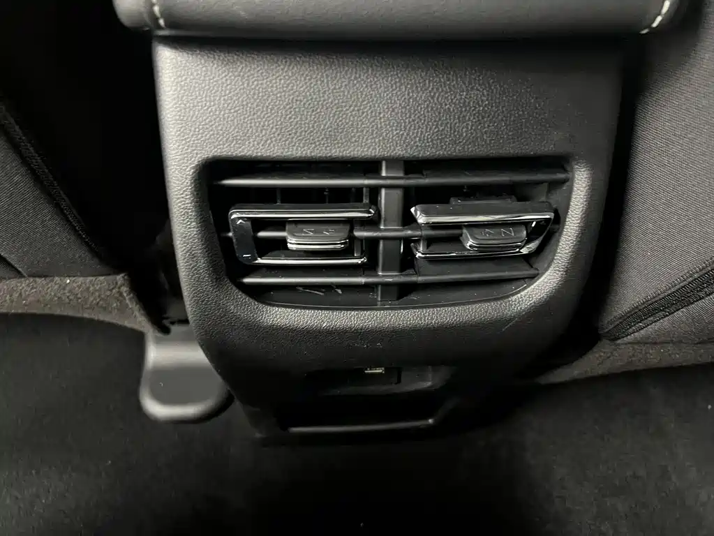 Haval M6 2022 — фото 17