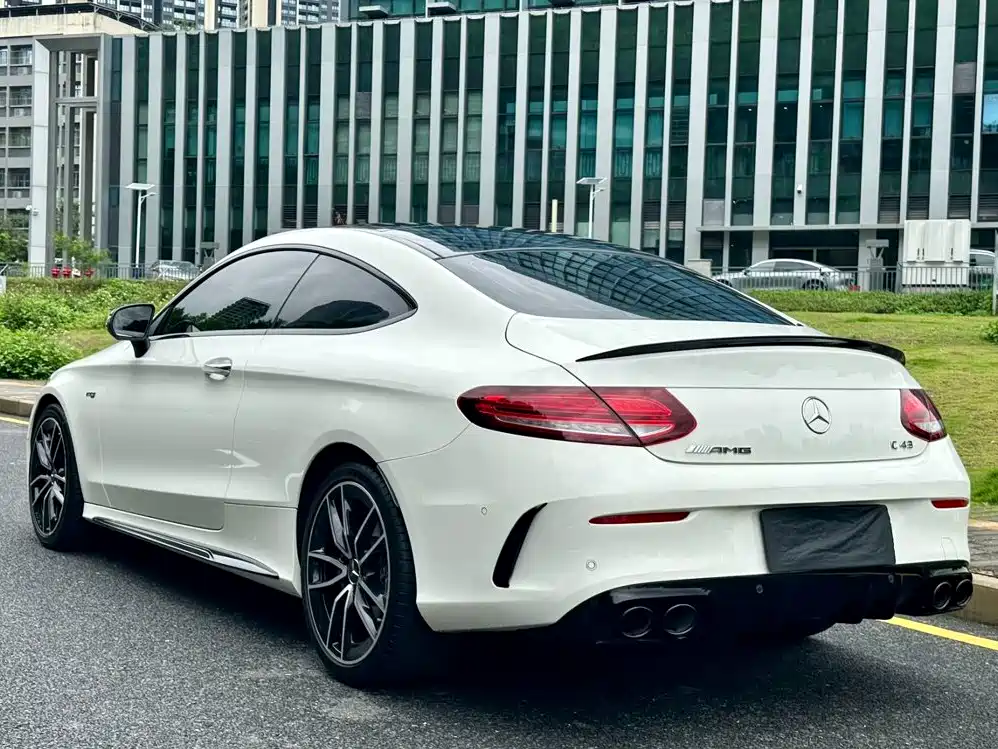 Mercedes-Benz C-Class AMG 2022 — фото 7