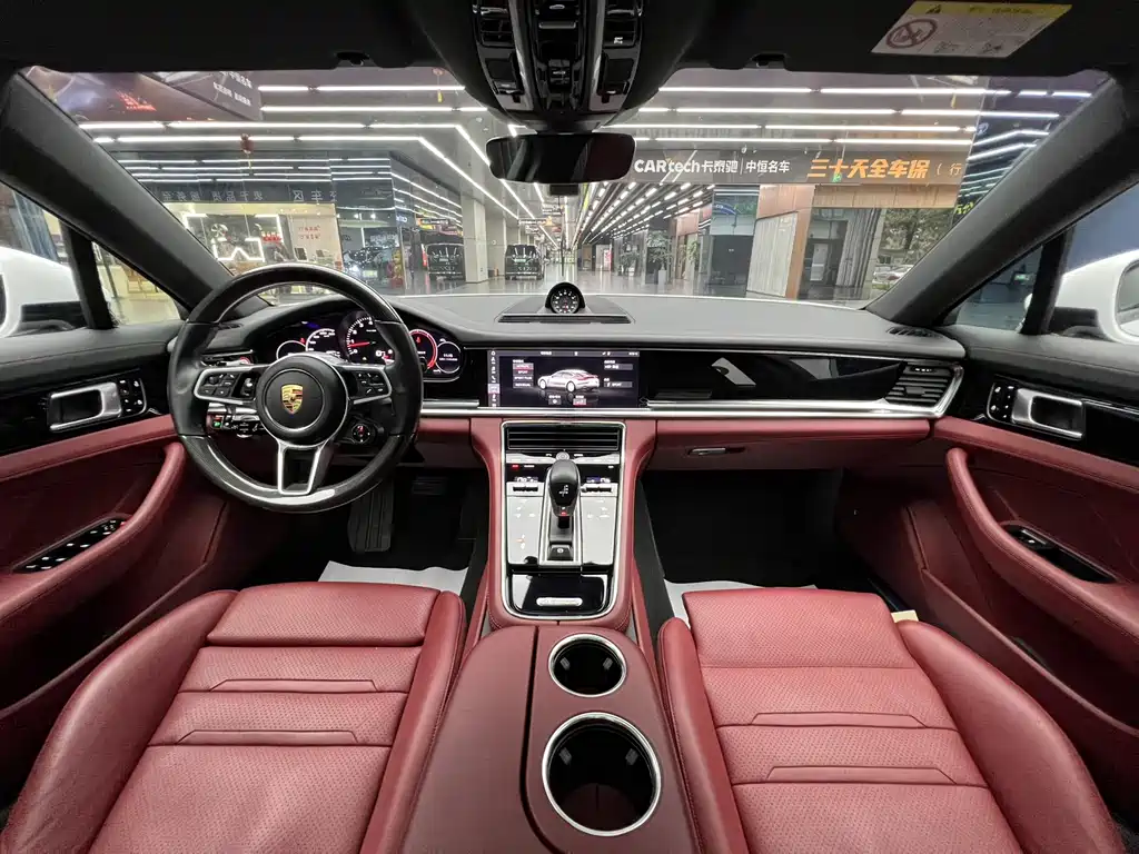 Porsche Panamera 2019 — фото 10