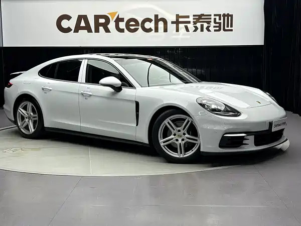 Porsche Panamera 2019