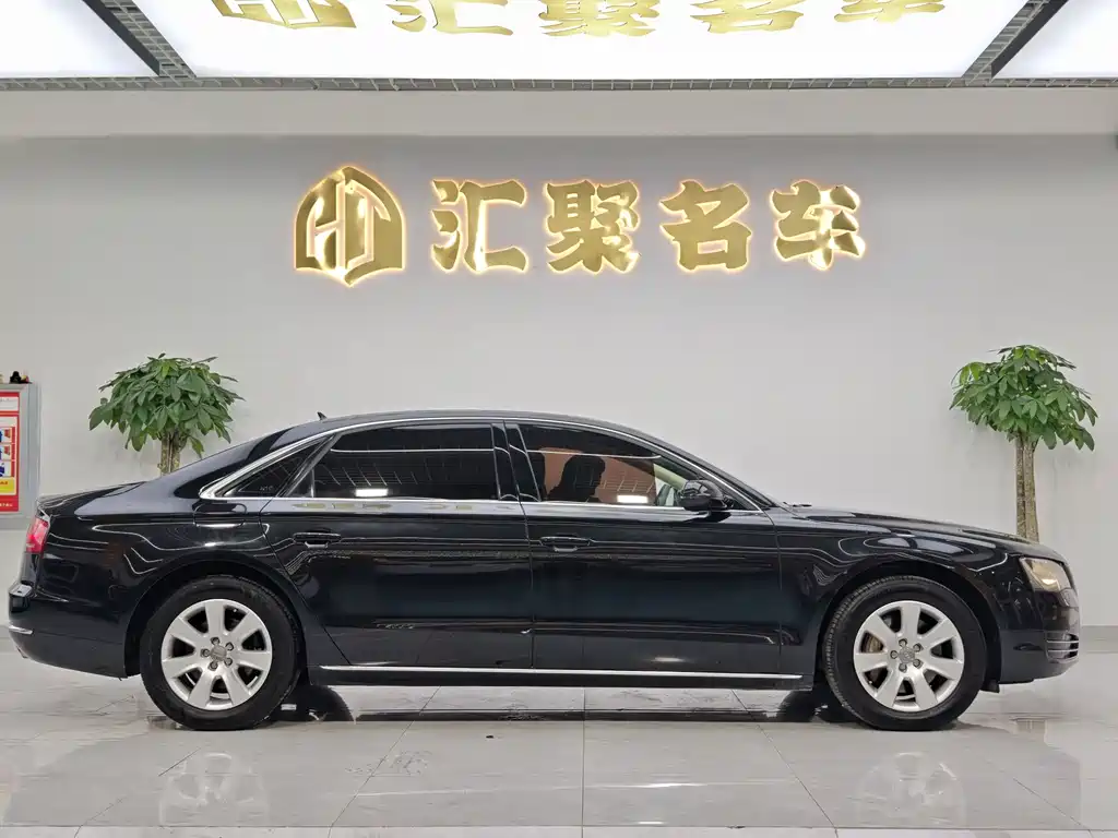 Audi A8 2011