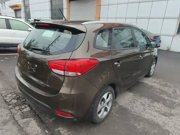 Kia Jiale 2013