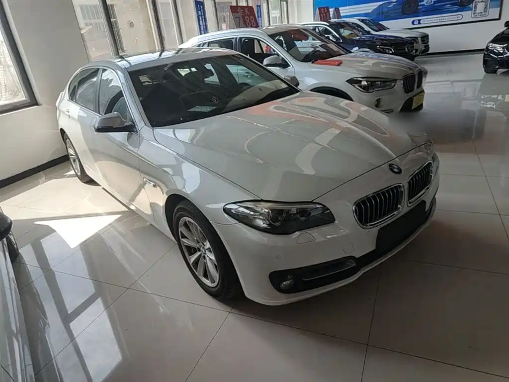 BMW 5 Series 2015 — фото 4