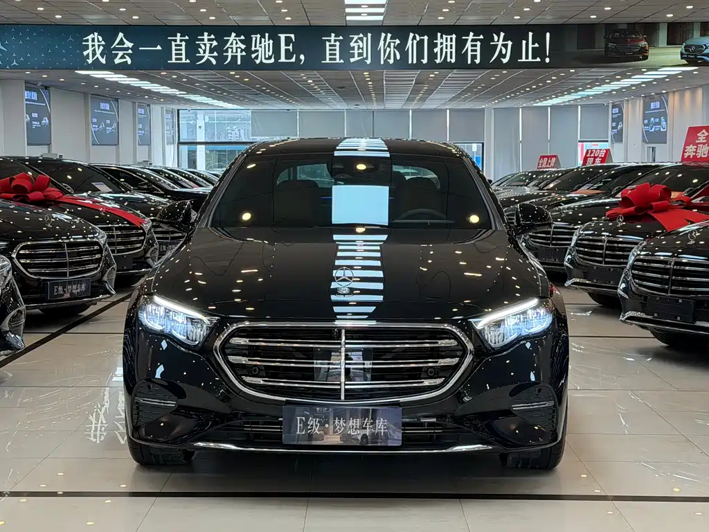 Mercedes-Benz E-Class 2024