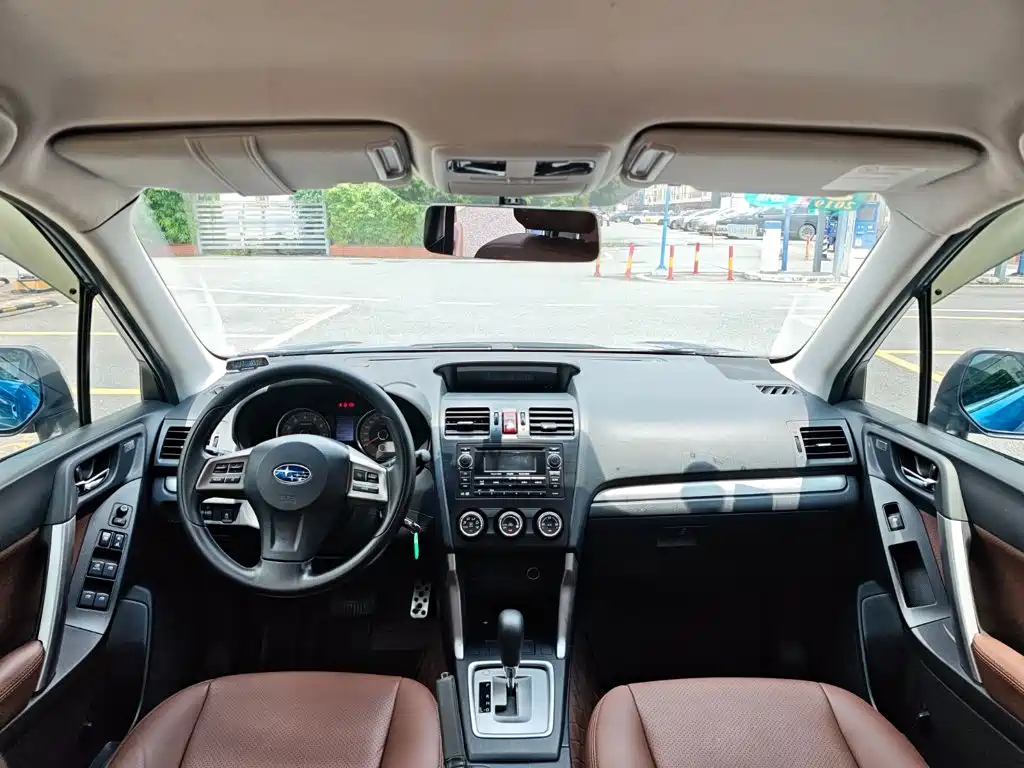 Subaru Forester 2015 — фото 19