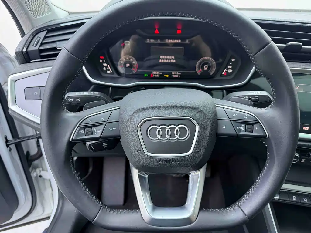 Audi Q3 2022 — фото 10