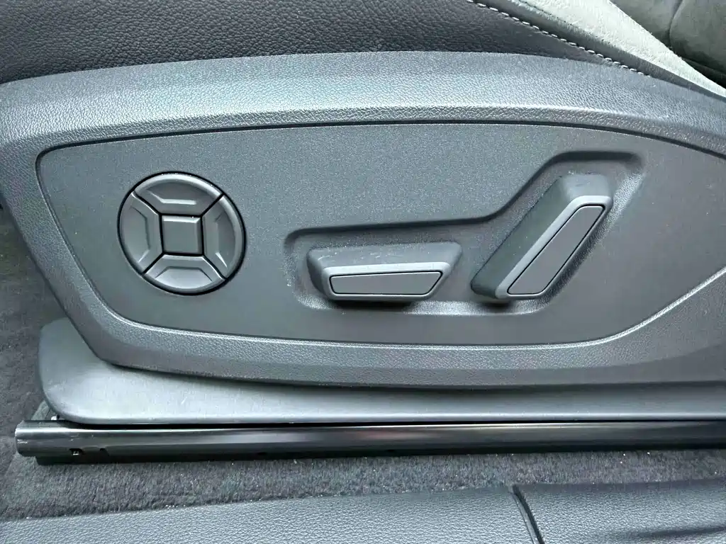 Audi Q3 2022 — фото 22