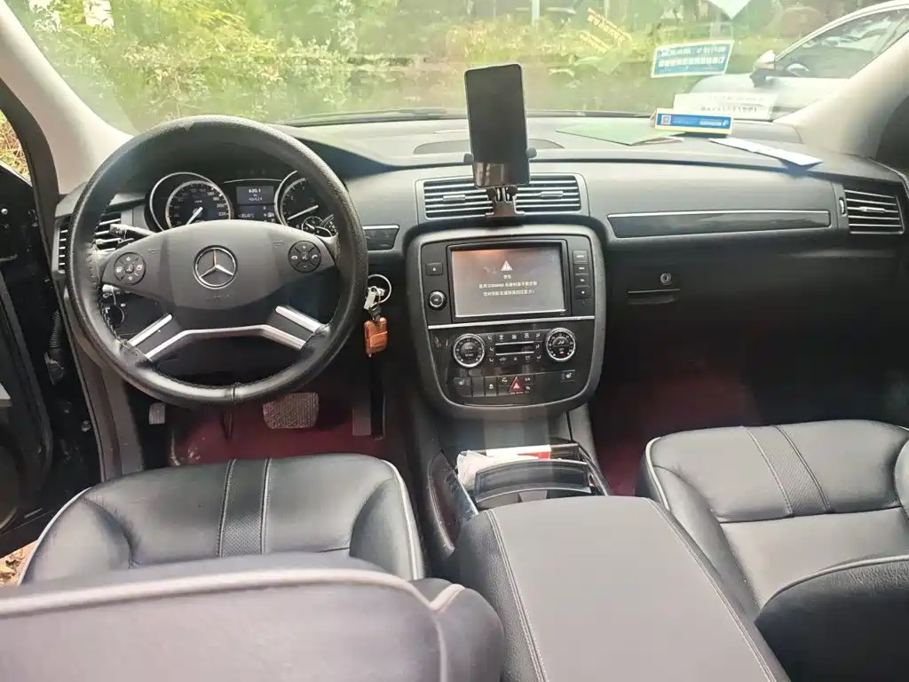 Mercedes-Benz R-Class 2017 — фото 13