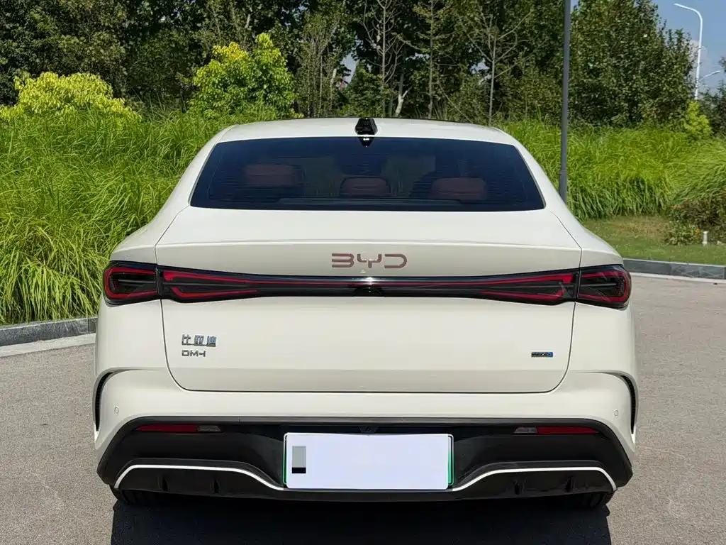 BYD Seal 06 2025 — фото 10