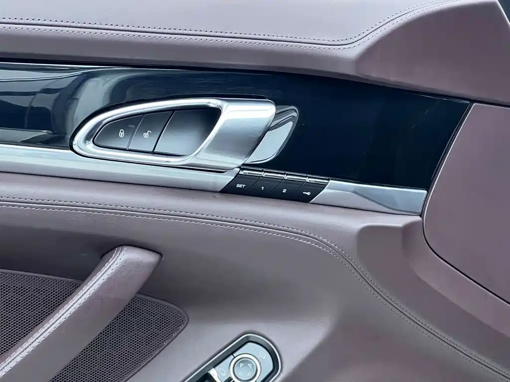Porsche Panamera 2016 — фото 17