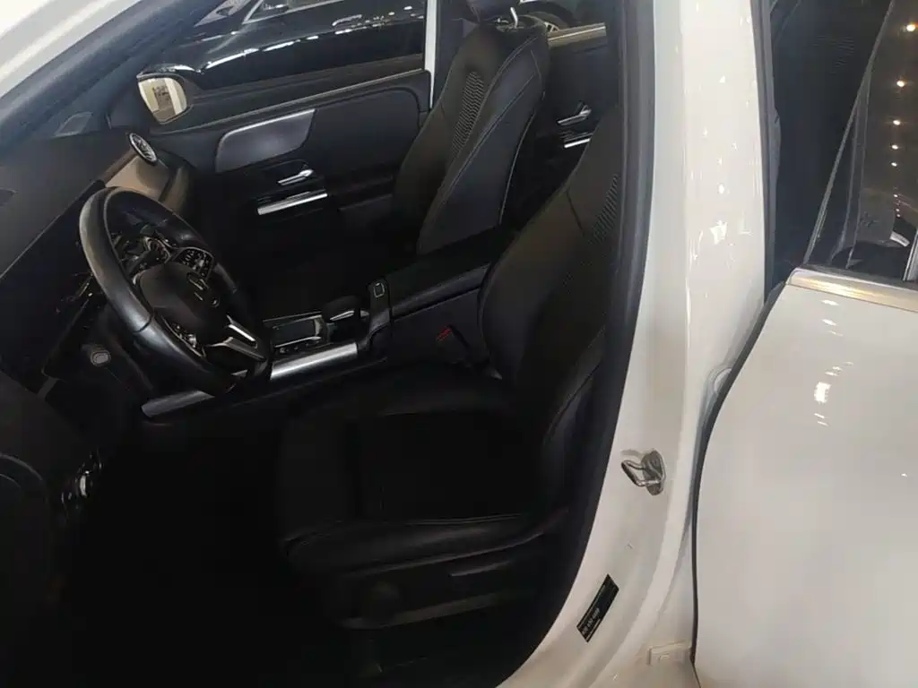 Mercedes-Benz B-Class 2022 — фото 15