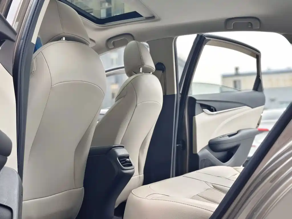 Buick Excelle 2017 — фото 15