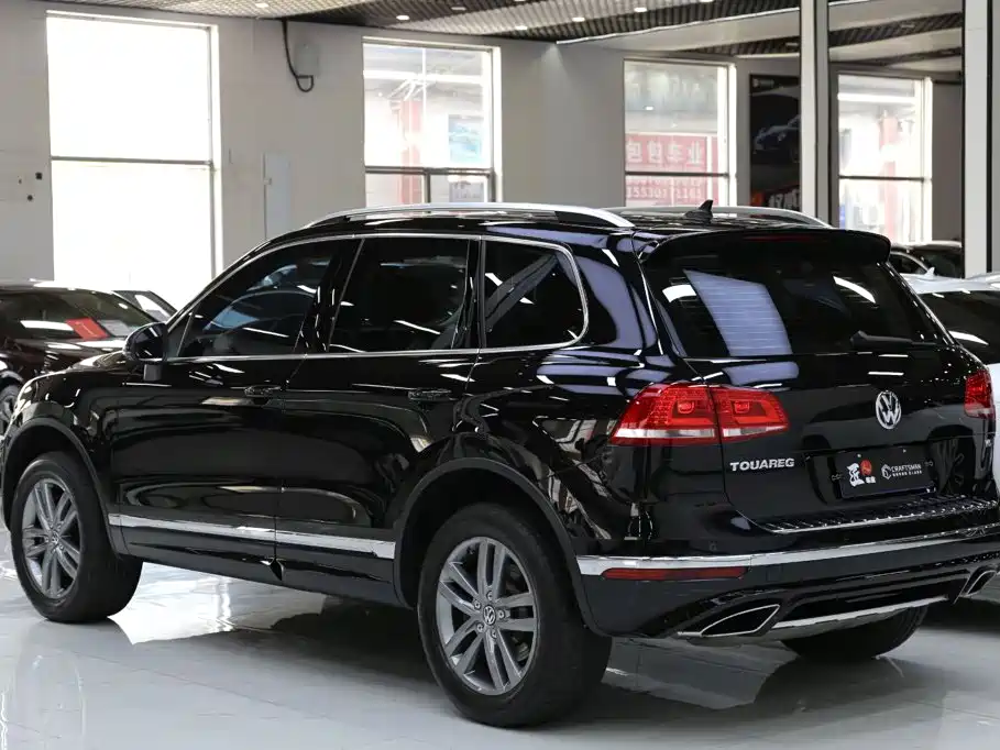 Volkswagen Touareg 2016 — фото 21
