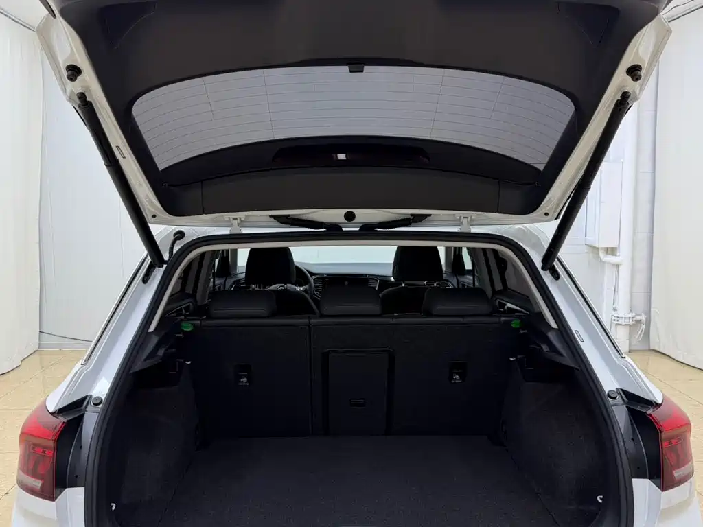 Volkswagen T-Roc 2022 — фото 20
