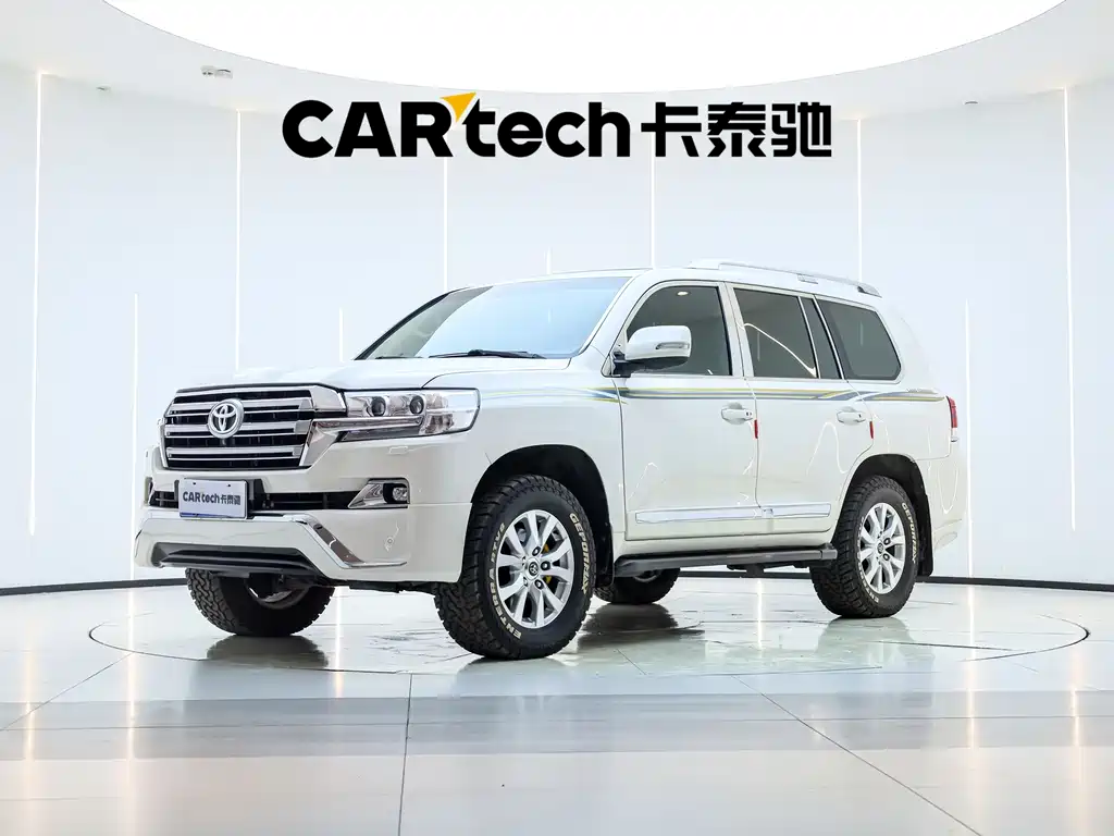 Toyota Land Cruiser 2013 — фото 2