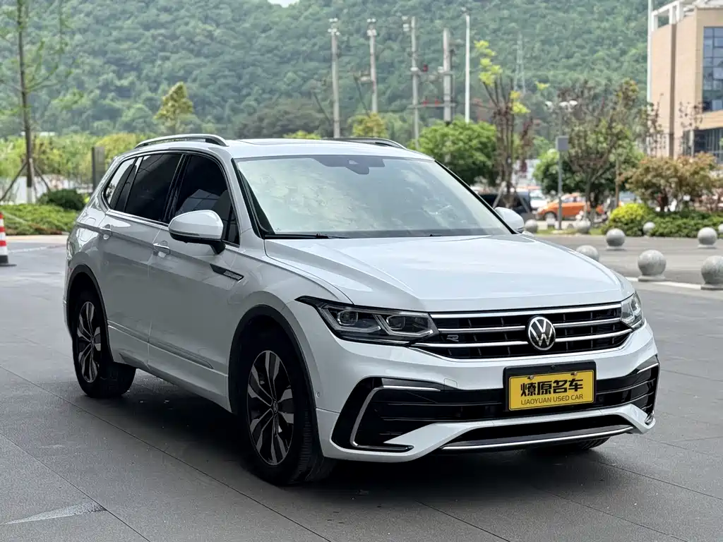 Volkswagen Tiguan L 2023