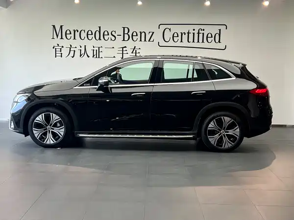 Mercedes-Benz EQE SUV 2024
