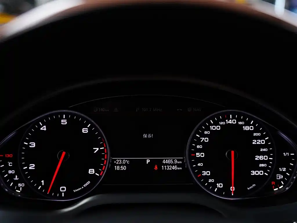 Audi A8 2013 — фото 16