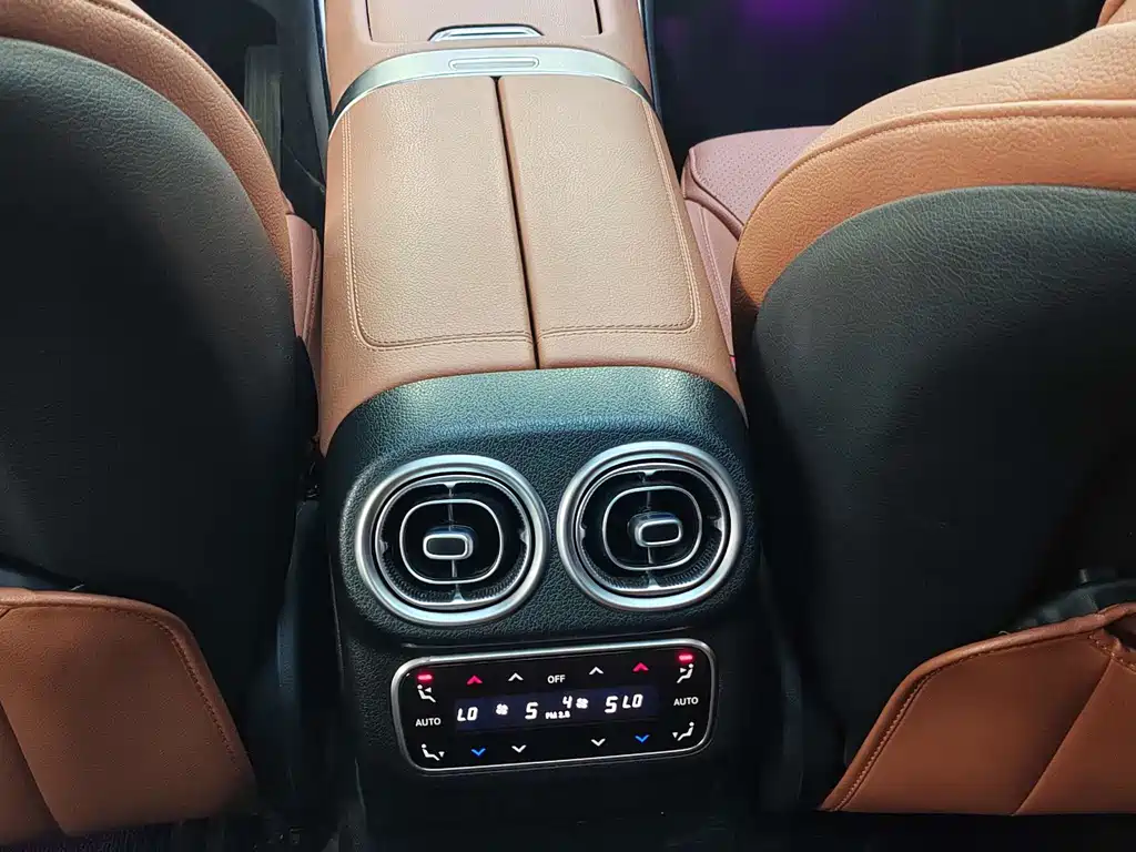 Mercedes-Benz GLC 2024 — фото 10