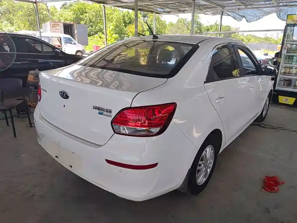 Kia Pegas 2019