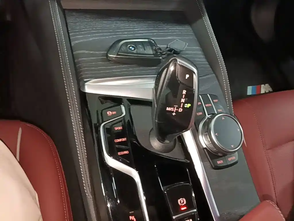 BMW 5 Series 2023 — фото 14