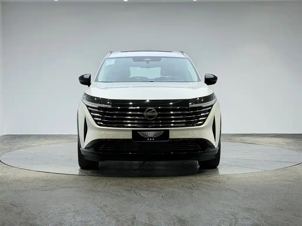 Nissan Teramont 2024