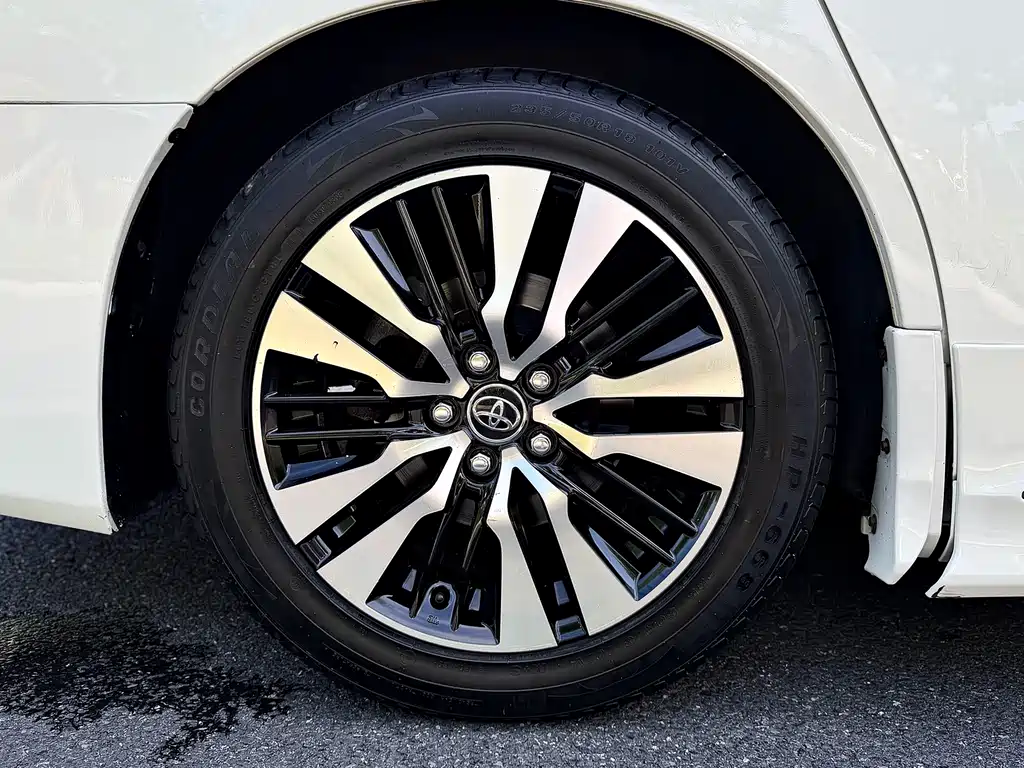 Toyota Alphard 2019 — фото 24