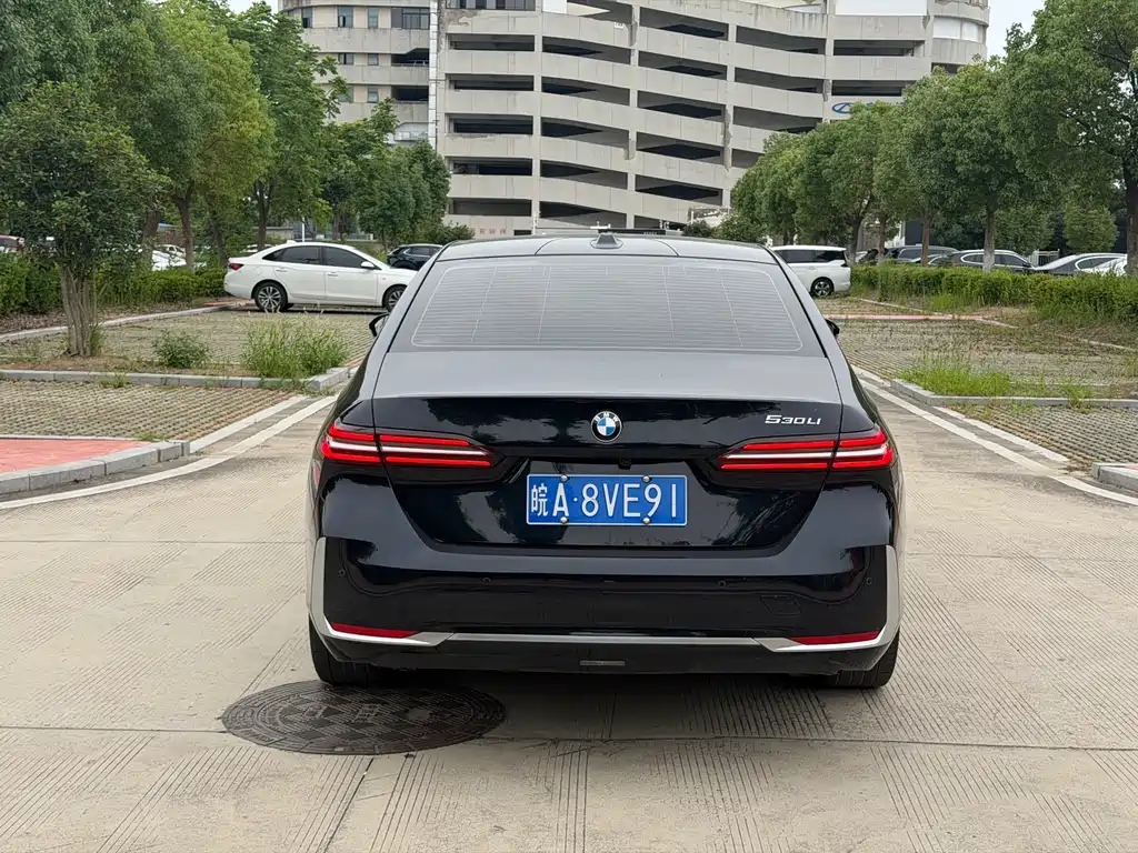 BMW 5 Series 2024