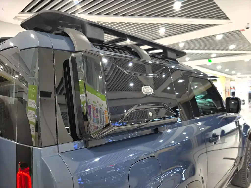 Land Rover Defender 2022 — фото 14