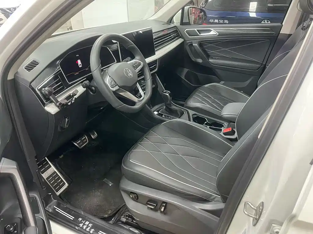 Volkswagen Tiguan L 2024