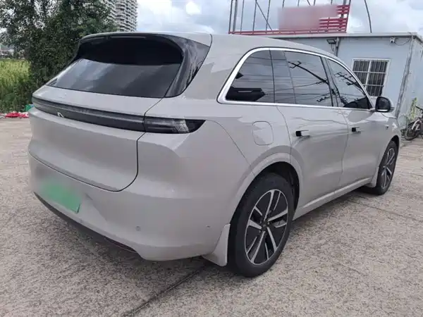 Li Auto L6 2024
