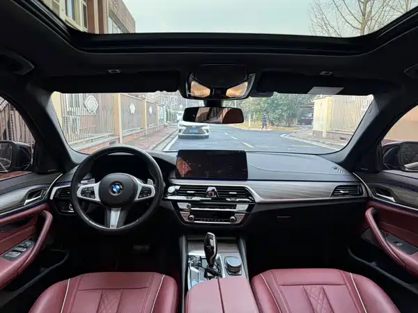 BMW 5 Series 2022