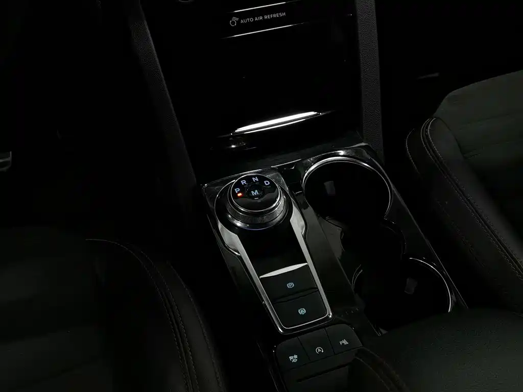 Ford Edge 2021 — фото 13