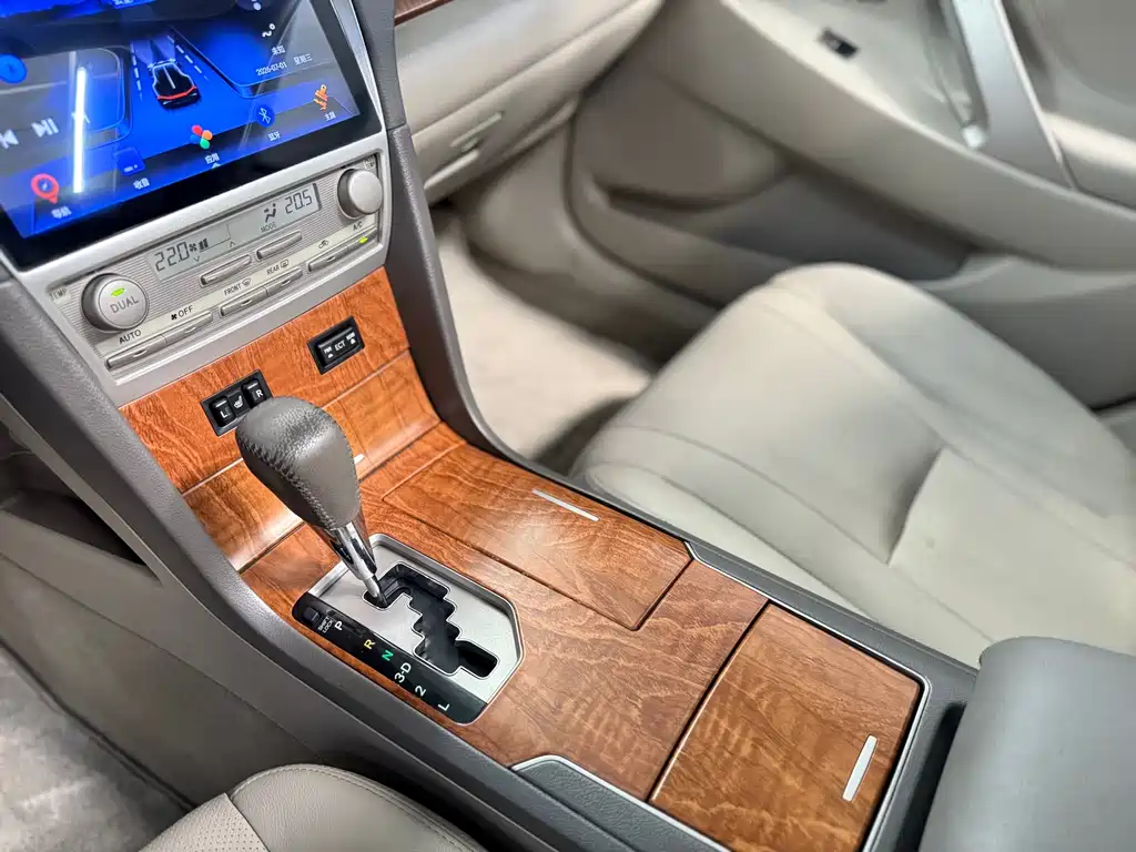 Toyota Camry 2010