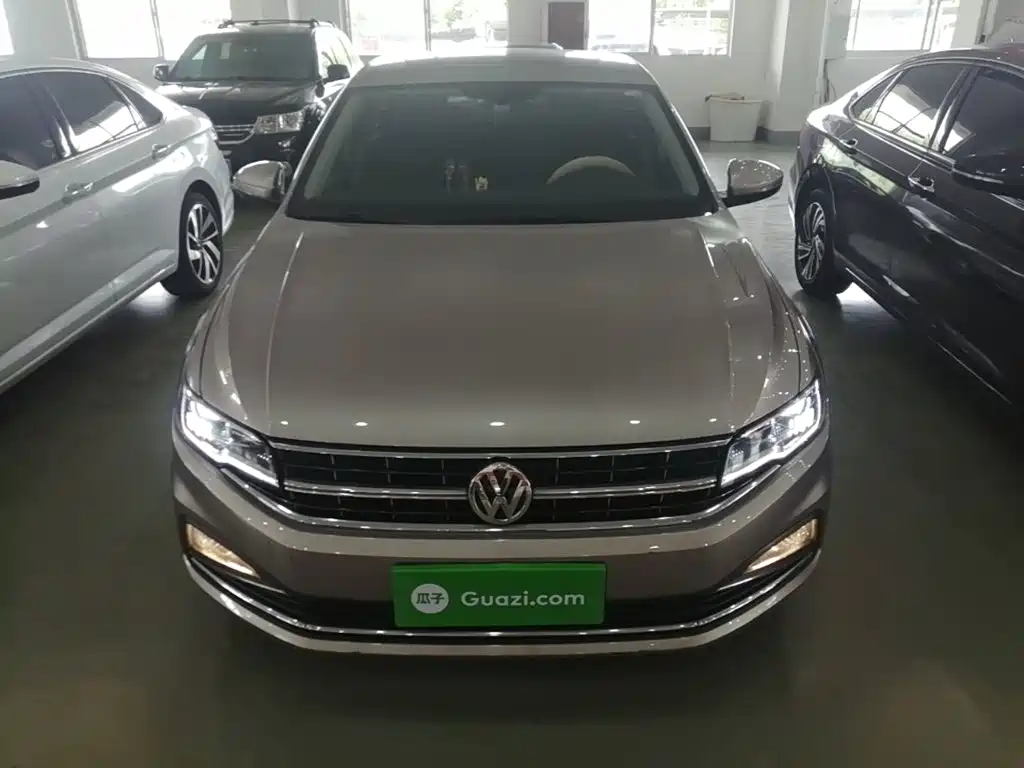 Volkswagen Bora 2021