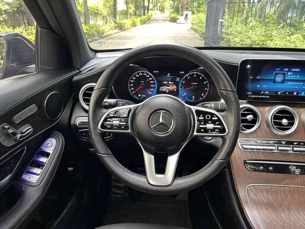 Mercedes-Benz GLC 2022 — фото 10