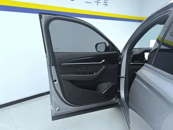 Geely Xingyue L 2024