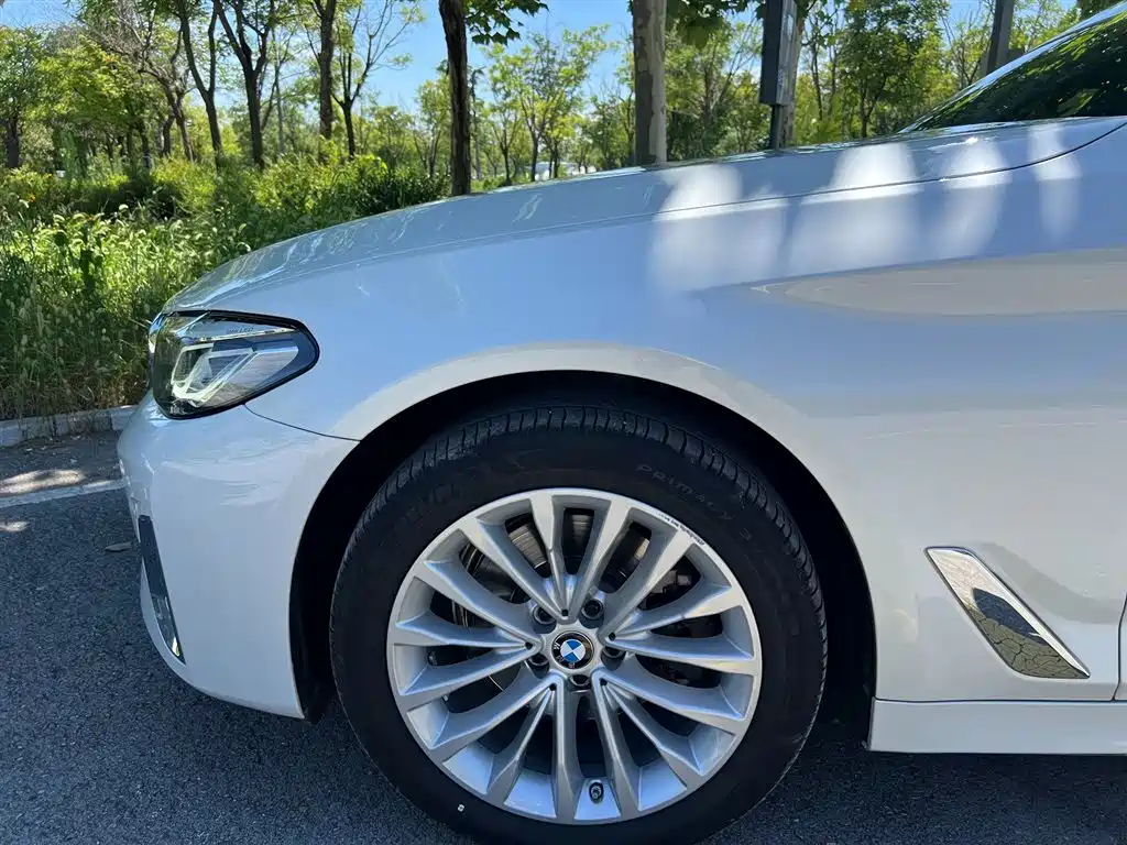 BMW 5 Series 2023