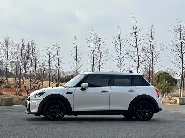 MINI 2024