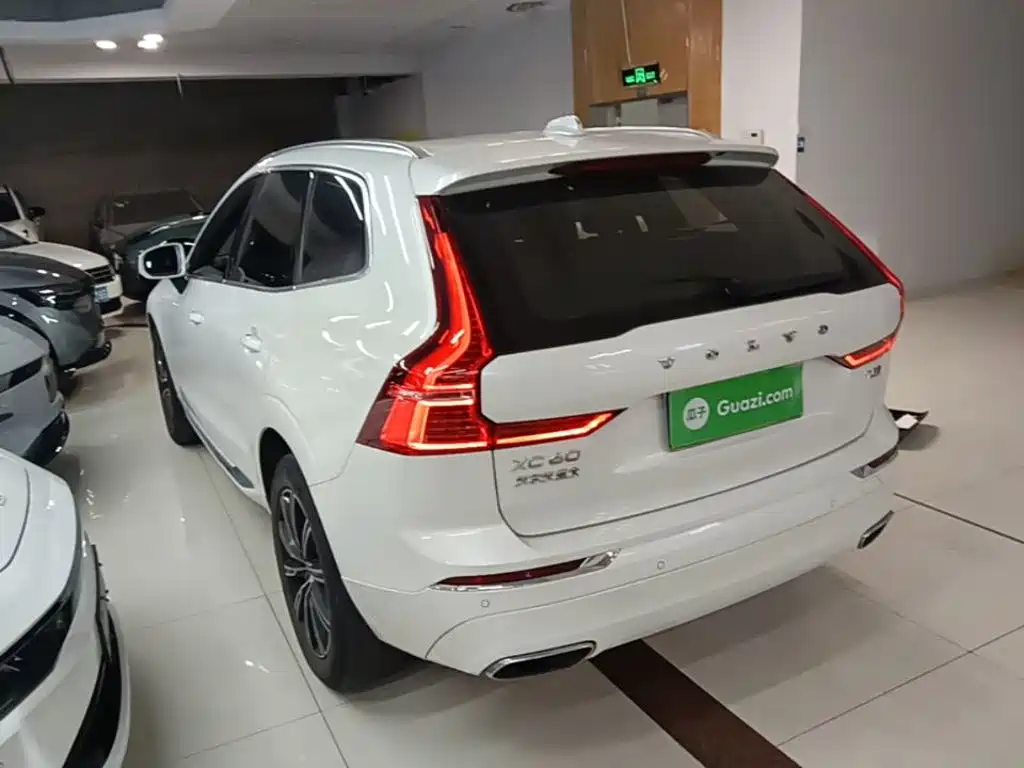 Volvo XC60 2021