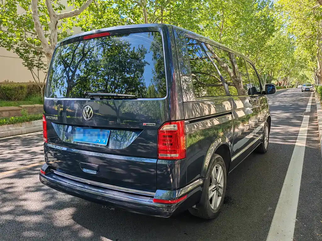 Volkswagen Multivan 2017 — фото 7