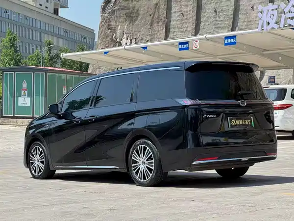 GAC Trumpchi E8 PHEV 2024