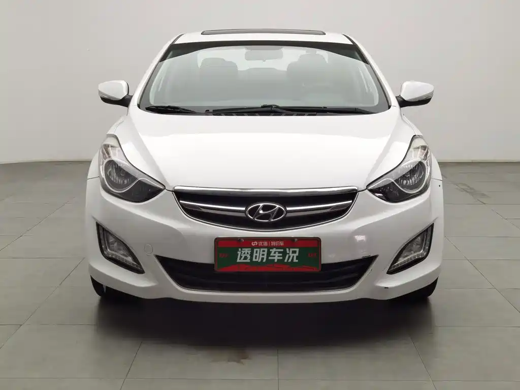 Hyundai Elantra 2015