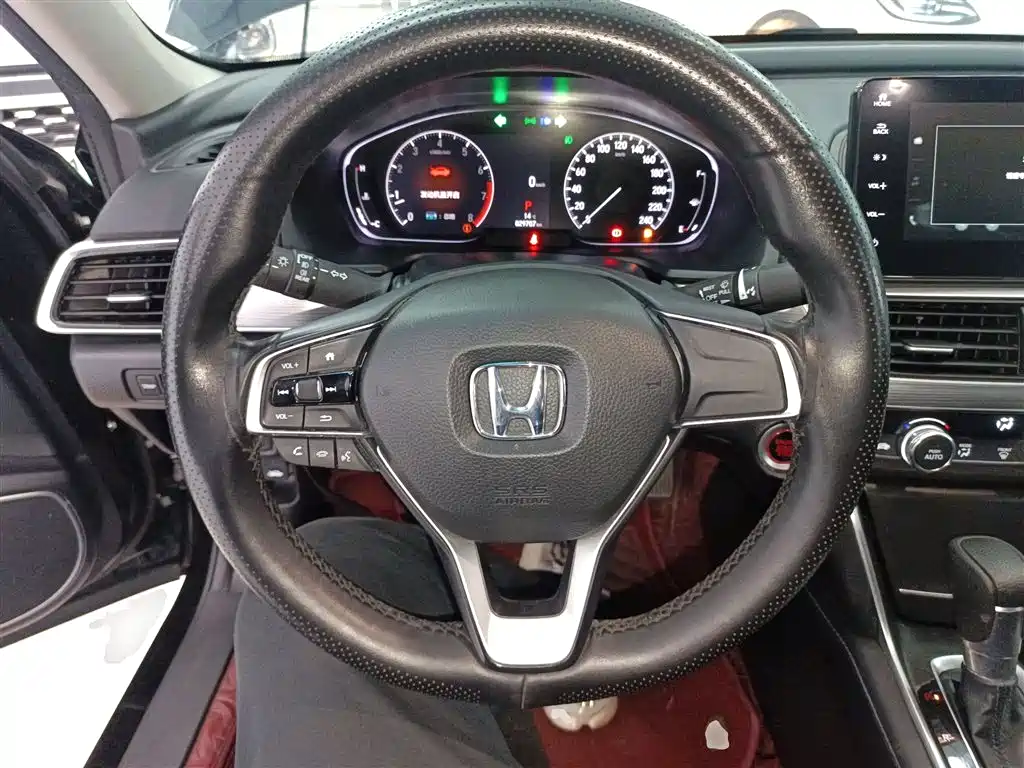 Honda Accord 2022 — фото 11