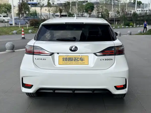 Lexus CT 2017