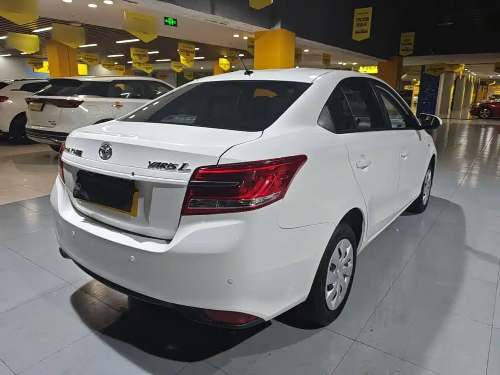 Toyota Yaris L 2019