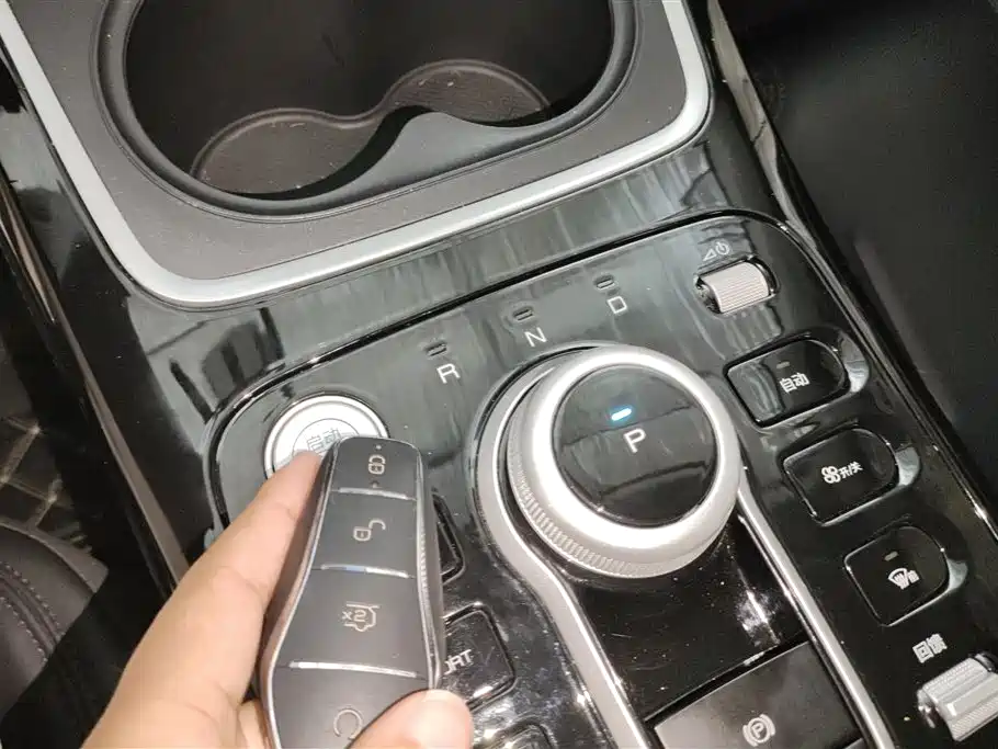 BYD Qin PLUS 2023 — фото 16