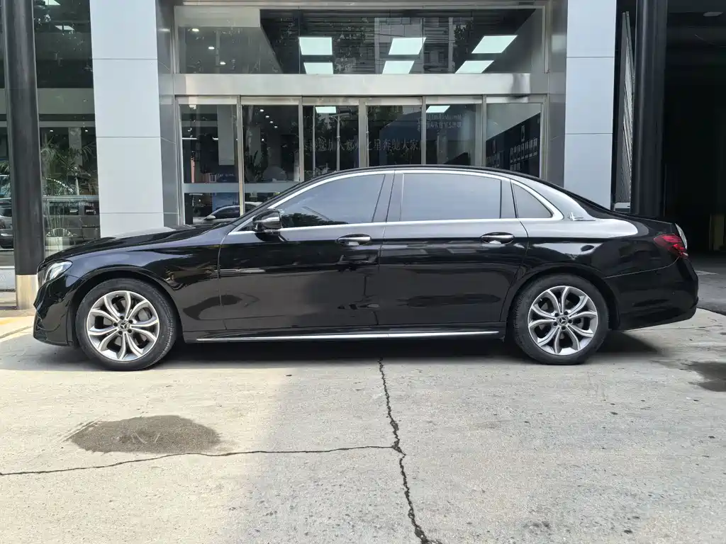 Mercedes-Benz E-Class 2020